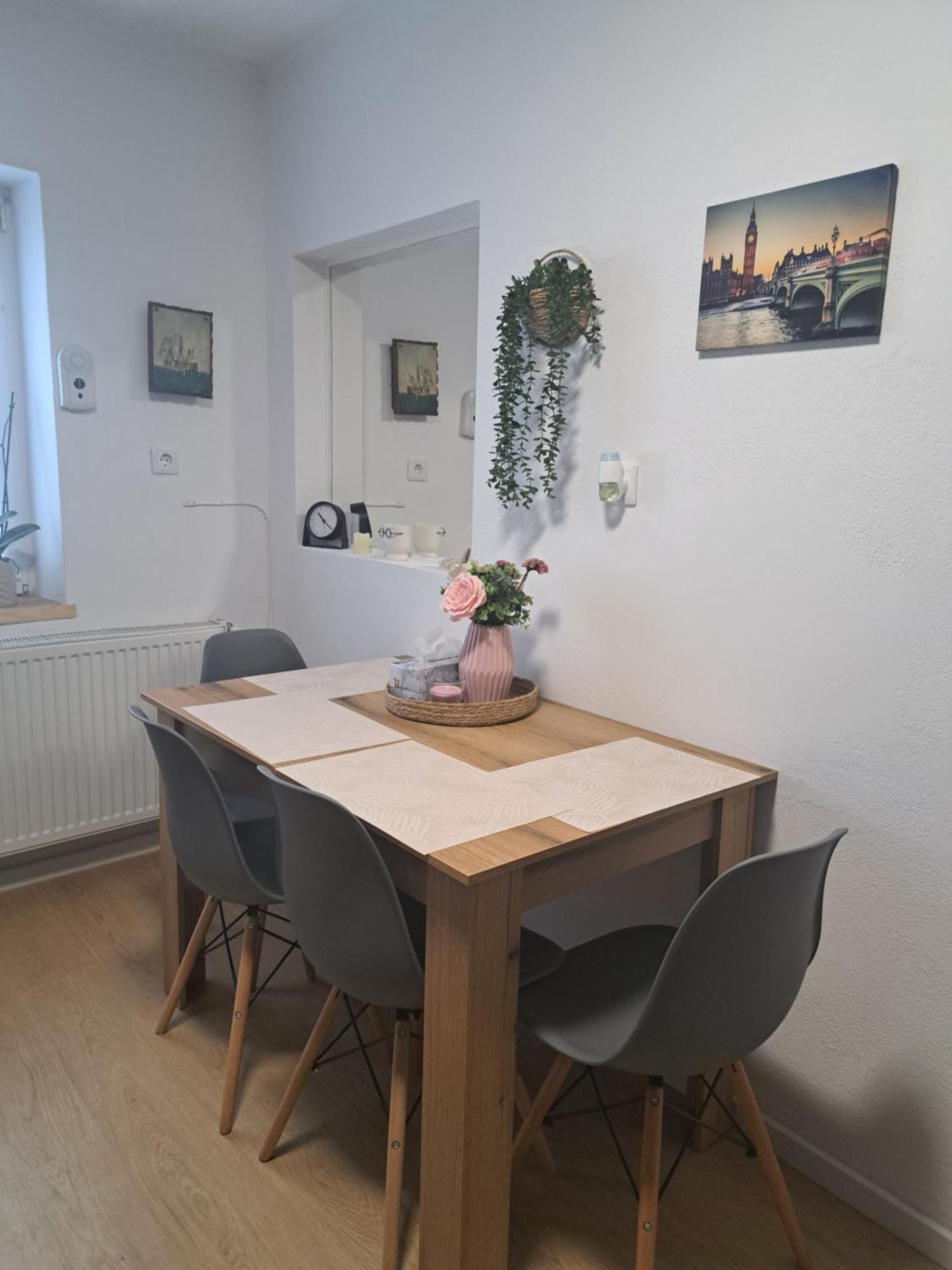 Studio With Free Parking In The Center - Deliamo 3 Sibiu Esterno foto