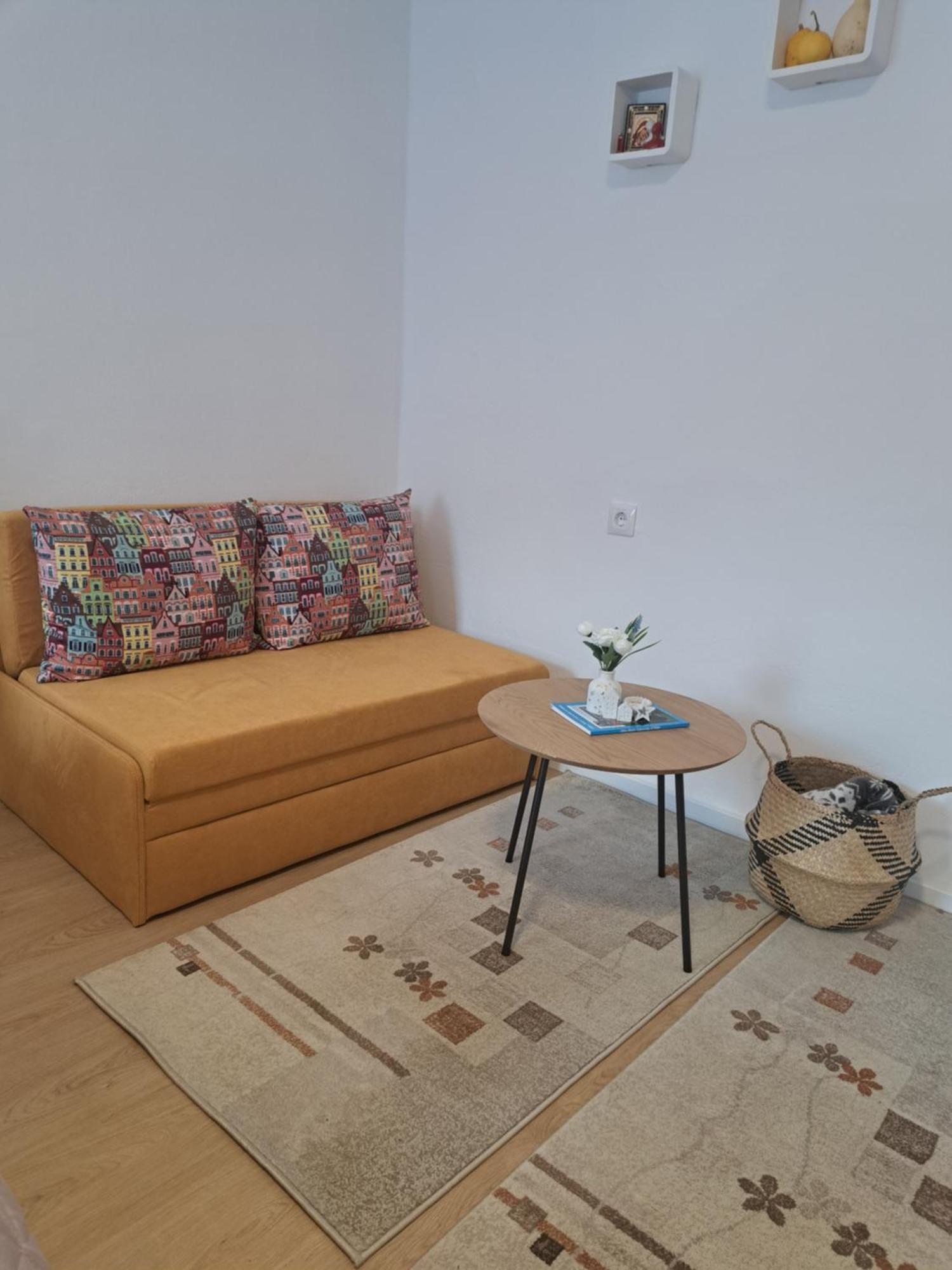 Studio With Free Parking In The Center - Deliamo 3 Sibiu Esterno foto